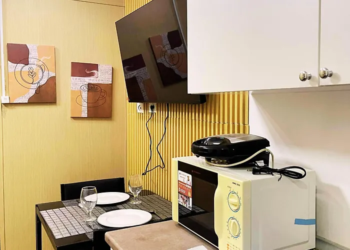 Charm's Escape At Grace Residences Apartamento